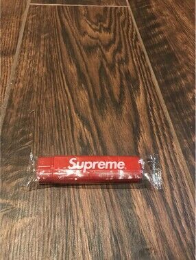 Supreme Red Toothbrush FW17 Gift 100% Authentic Brand New and Sealed
